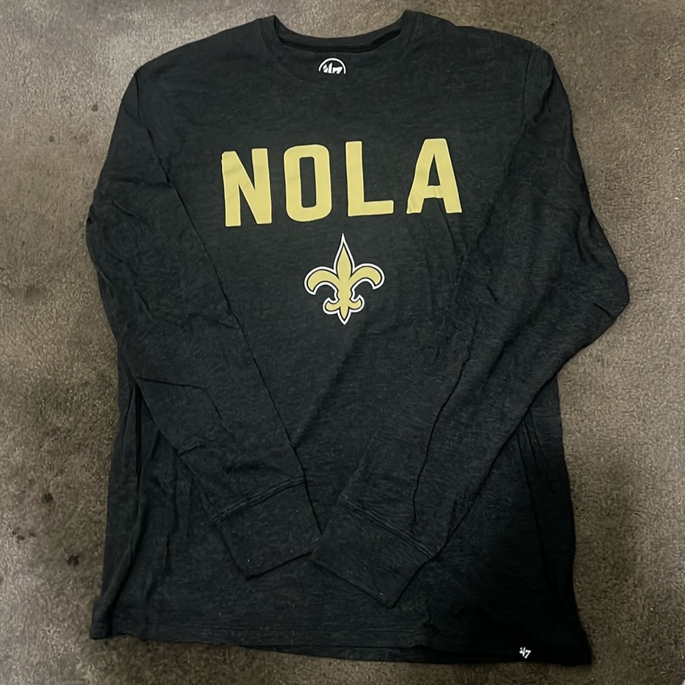 🏈 New Orleans Saints NOLA long sleeve dark grey shirt size Large EUC